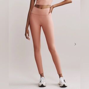 RHONE Ripple 7/8 Pocket Legging Cameo Pink